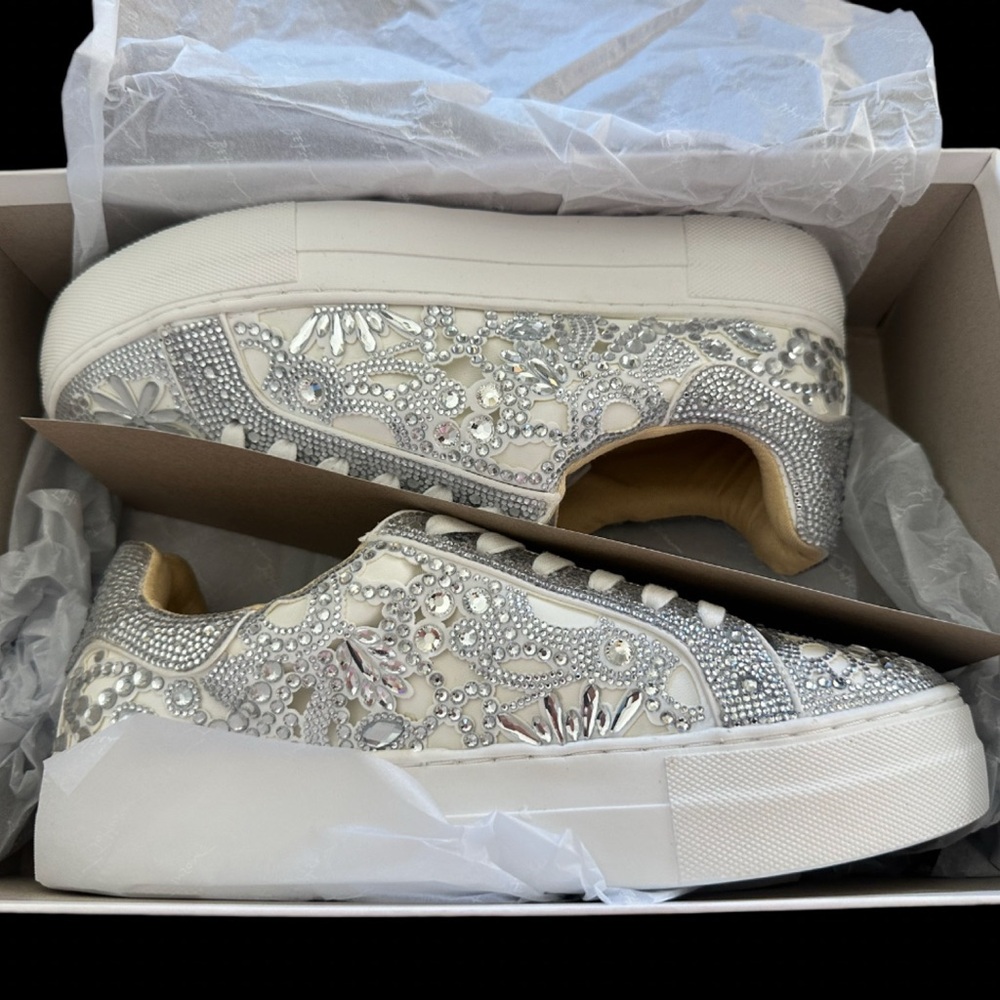 Betsey Johnson Rhinestone SB-Reily Sneakers white/silver 8.5 NWB - Picture 4 of 8